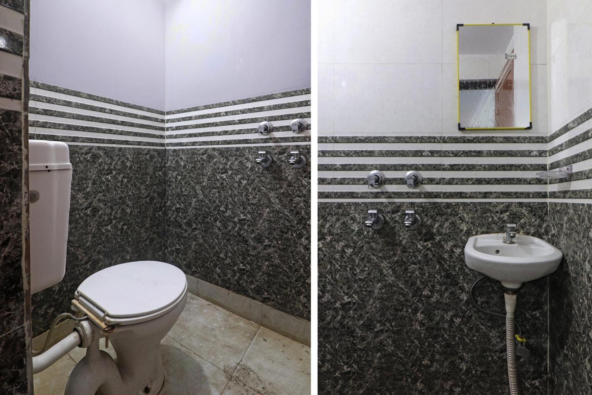 Hotel O Bluemoon Inn, South Campus Új-Delhi Kültér fotó